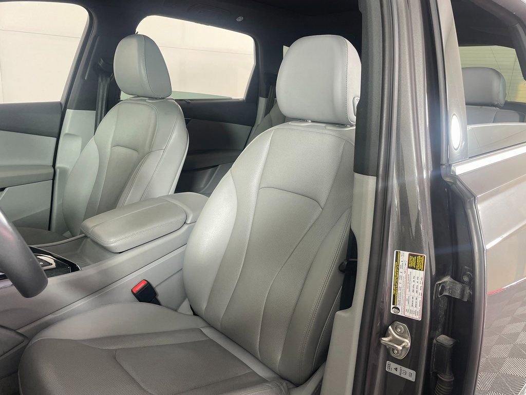 Used 2019 Audi Q7 3.0T Prestige w/ Prestige Package image 23