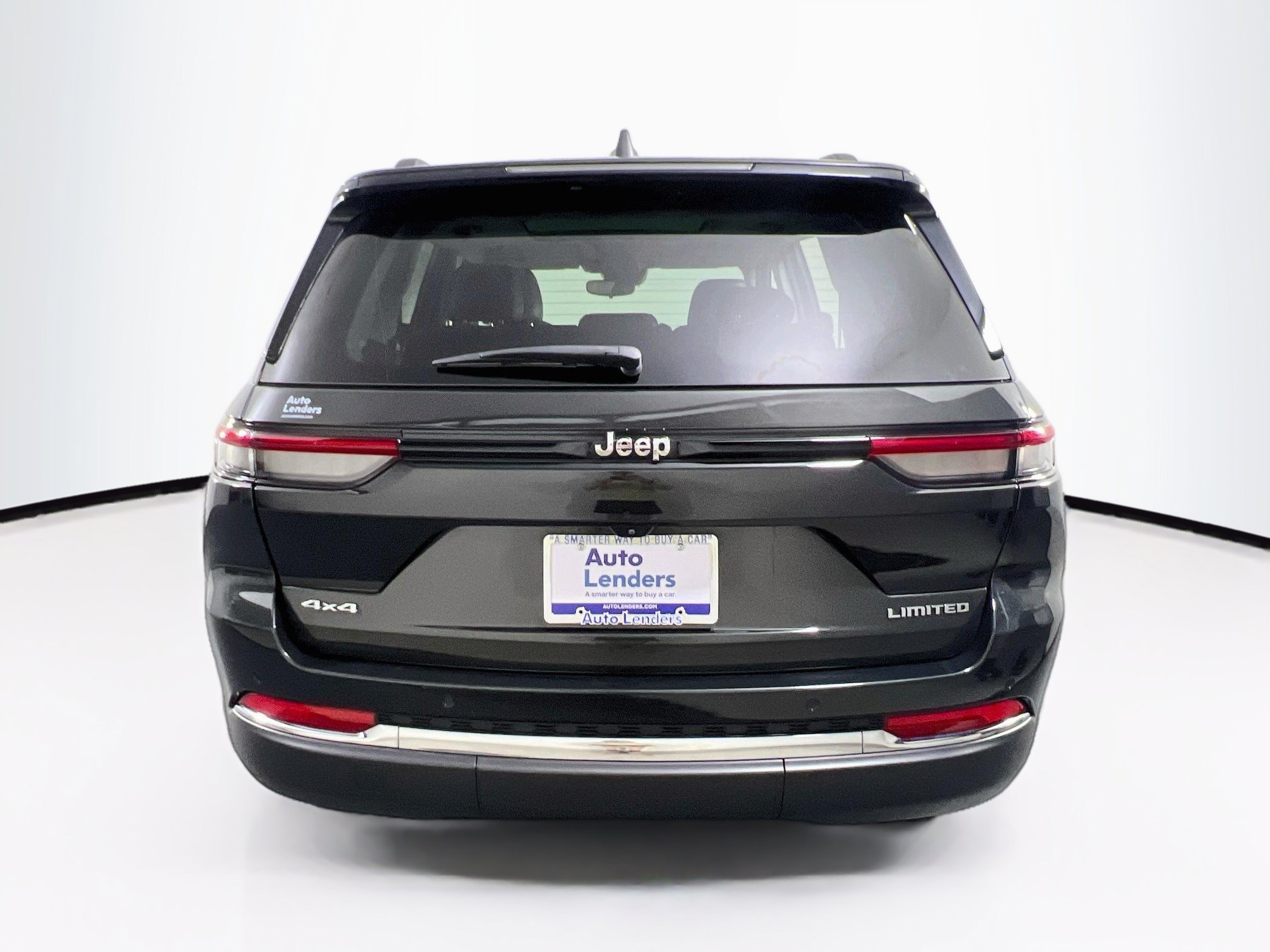 Used 2023 Jeep Grand Cherokee Limited AWD/4WD image 6