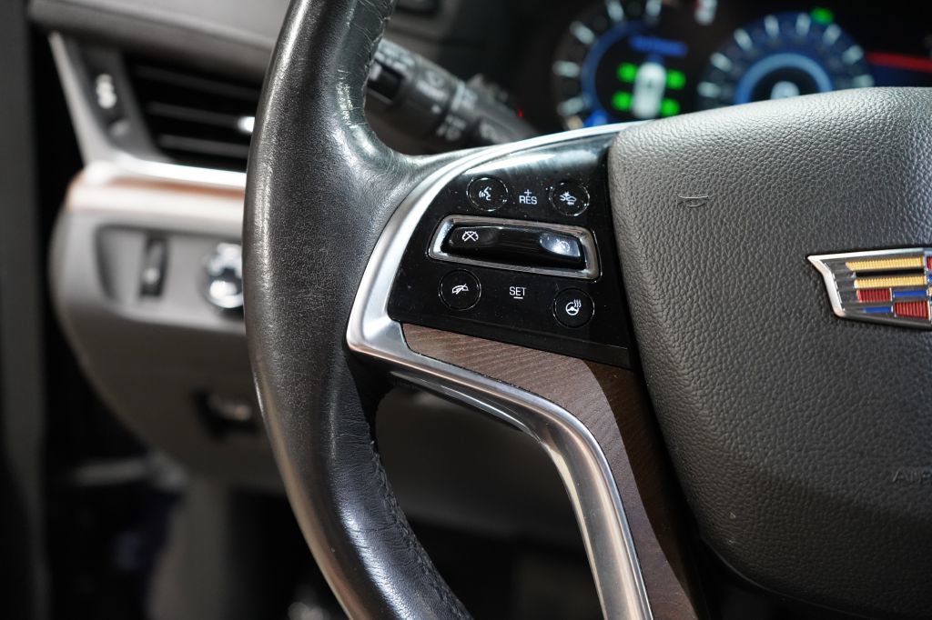 Used 2020 Cadillac Escalade Premium Luxury RWD image 34