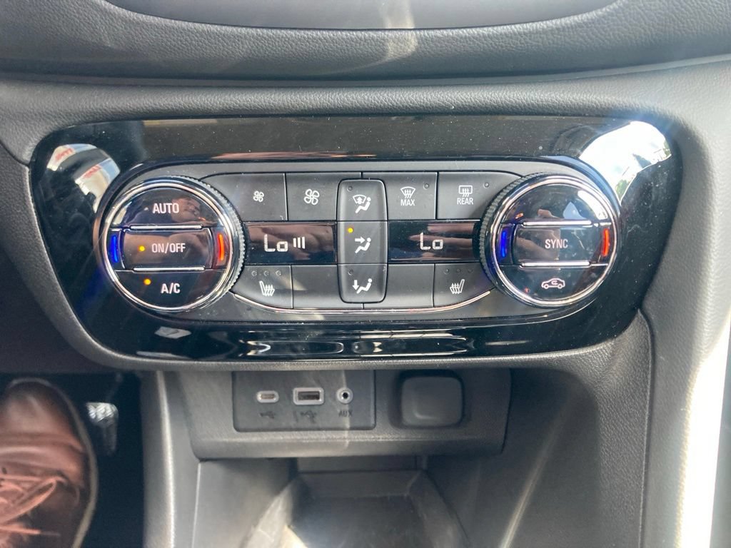 Certified 2023 Buick Encore GX Select w/ Sport Touring Package FWD image 35