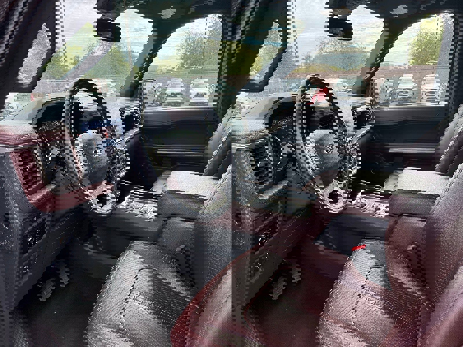 Used 2023 Ford Expedition Max Limited image 14