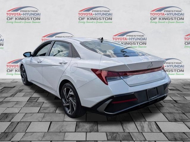 Used 2025 Hyundai Elantra Limited FWD image 6