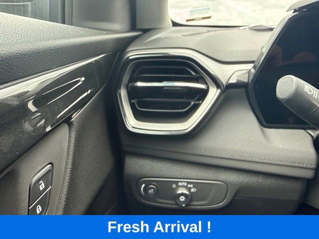 Used 2026 Chevrolet TrailBlazer LS FWD image 9