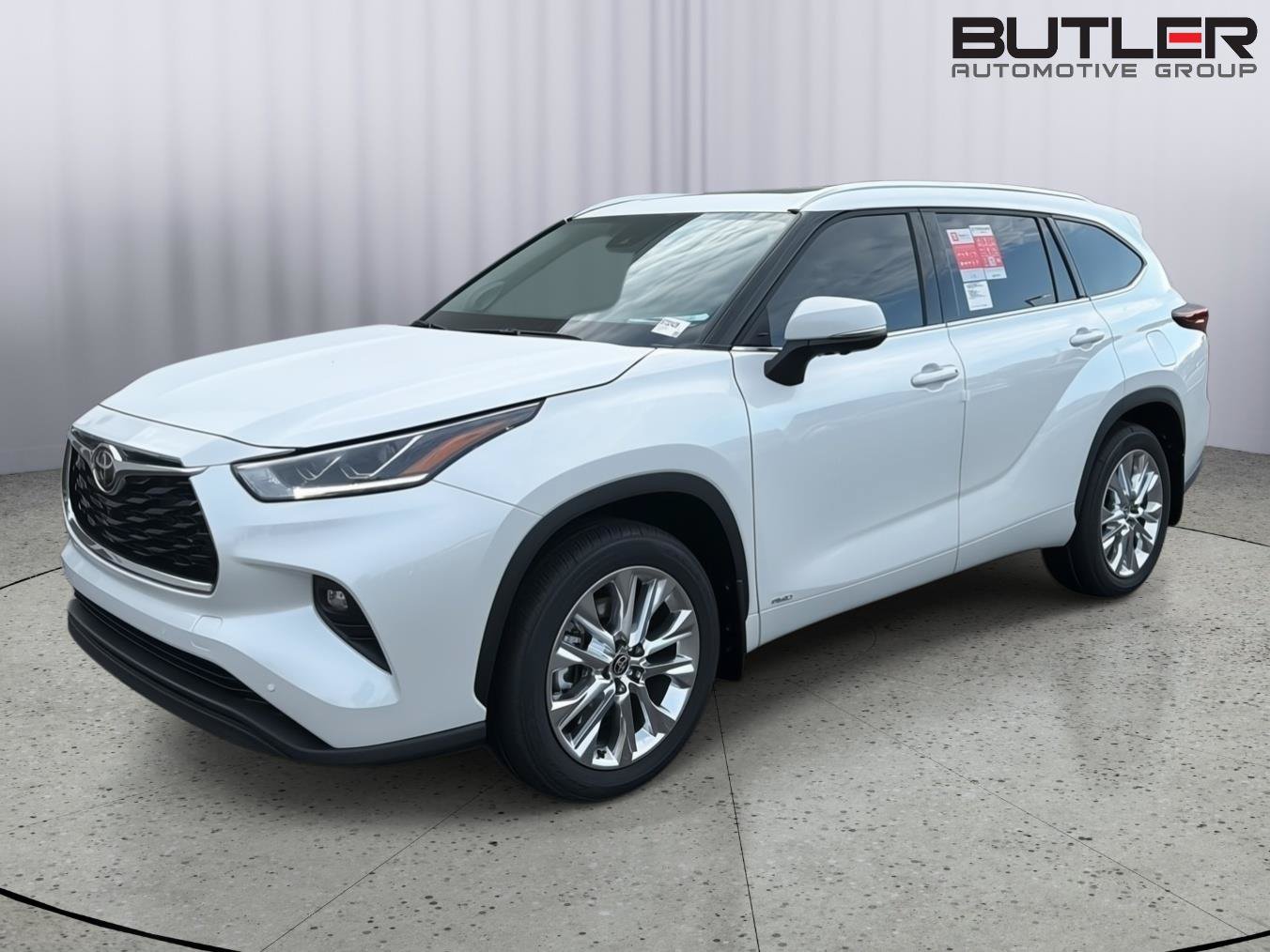 New 2026 Toyota Highlander Limited AWD/4WD image 2