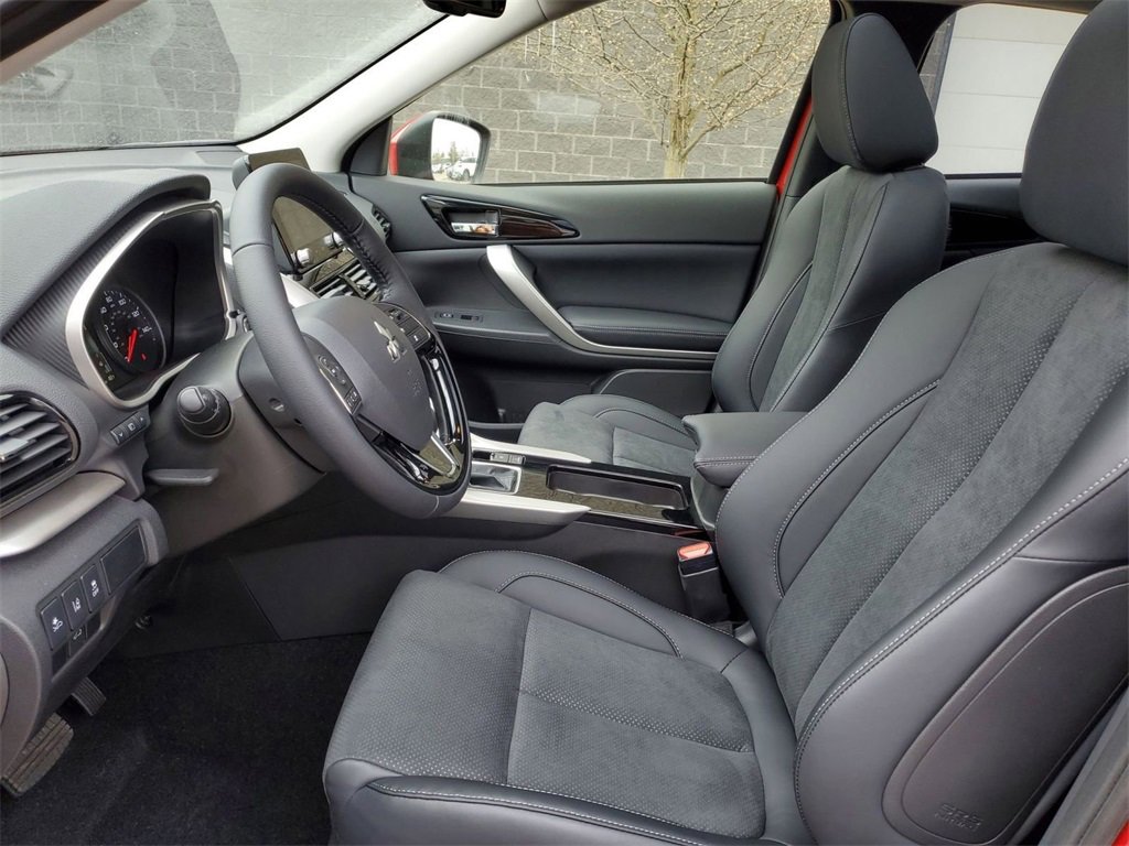 New 2025 Mitsubishi Eclipse Cross SE image 9