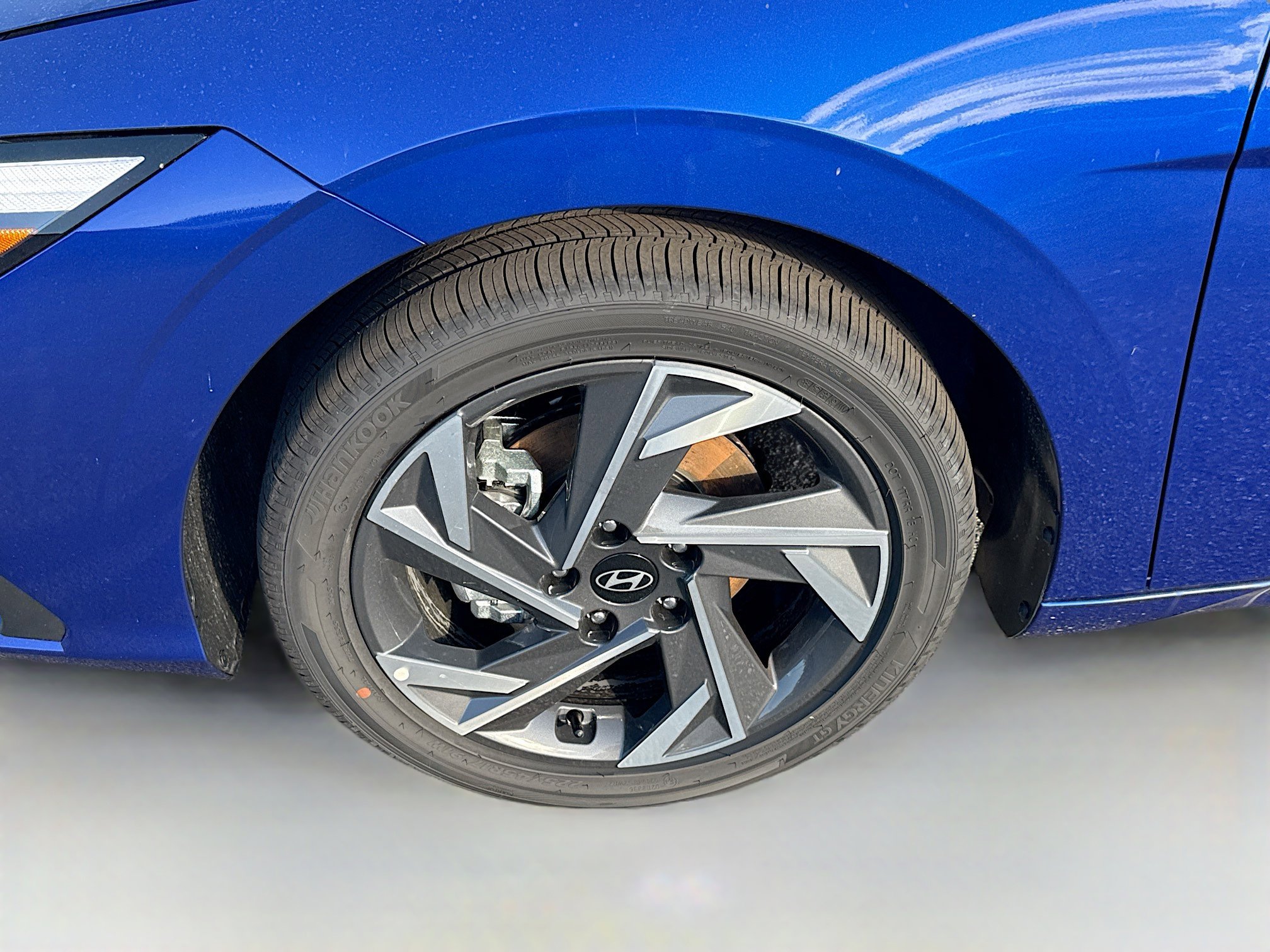 New 2025 Hyundai Elantra SEL image 23