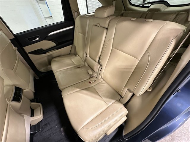 Used 2016 Toyota Highlander XLE image 20