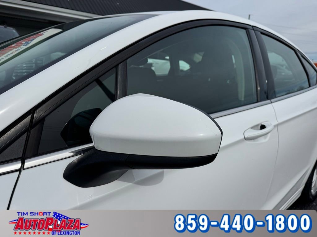 Used 2018 Ford Fusion SE w/ Fusion SE Technology Package image 9