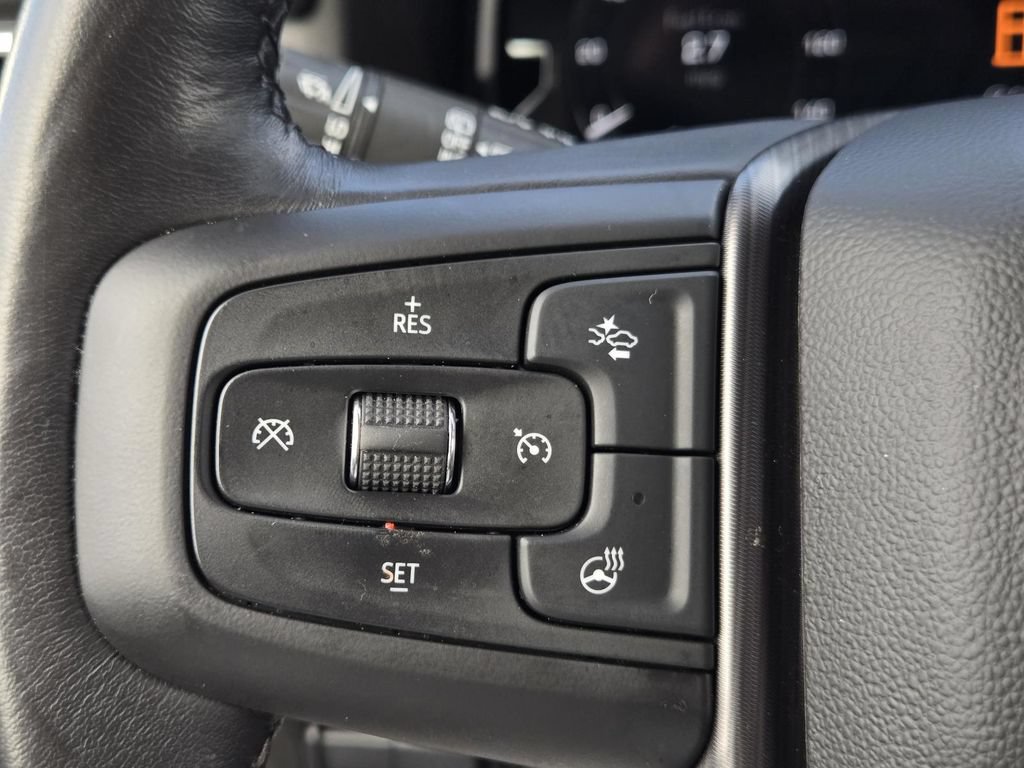 Used 2023 GMC Yukon XL Denali Ultimate AWD/4WD image 12