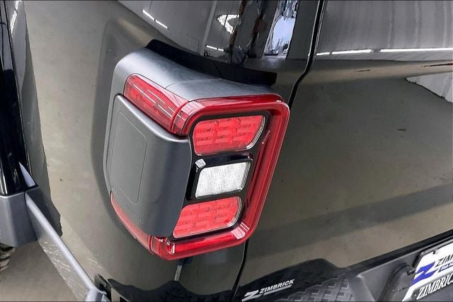 Used 2020 Jeep Gladiator Mojave AWD/4WD image 26