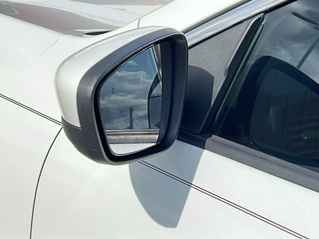 Used 2020 Ford Escape SEL FWD image 12