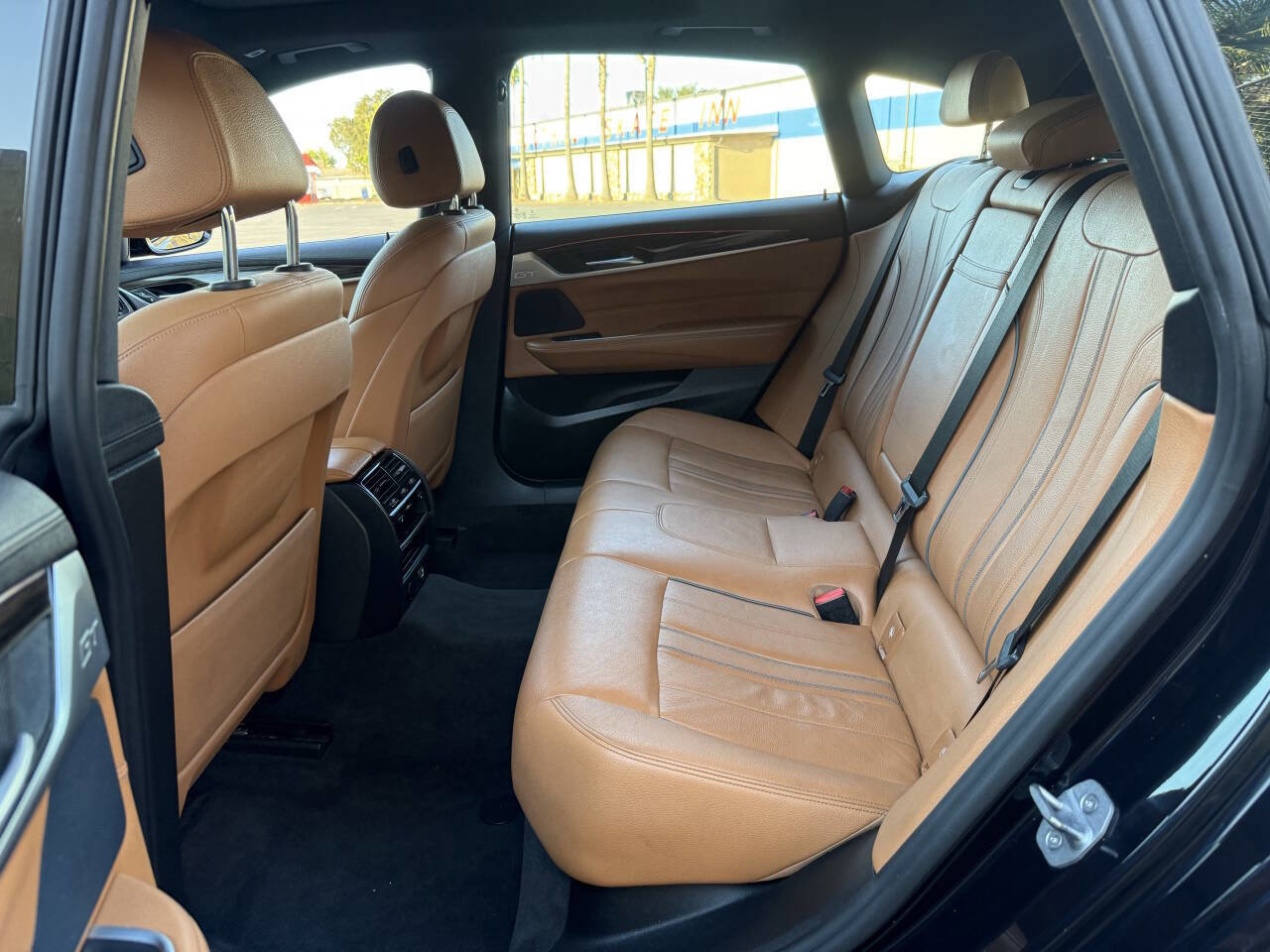 Used 2018 BMW 640i Gran Turismo xDrive image 18