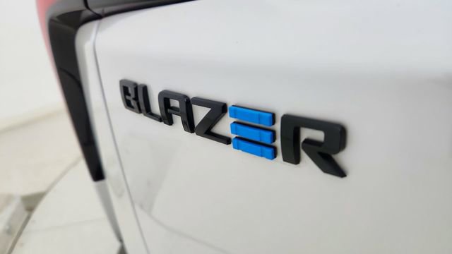 Used 2025 Chevrolet Blazer EV RS image 17