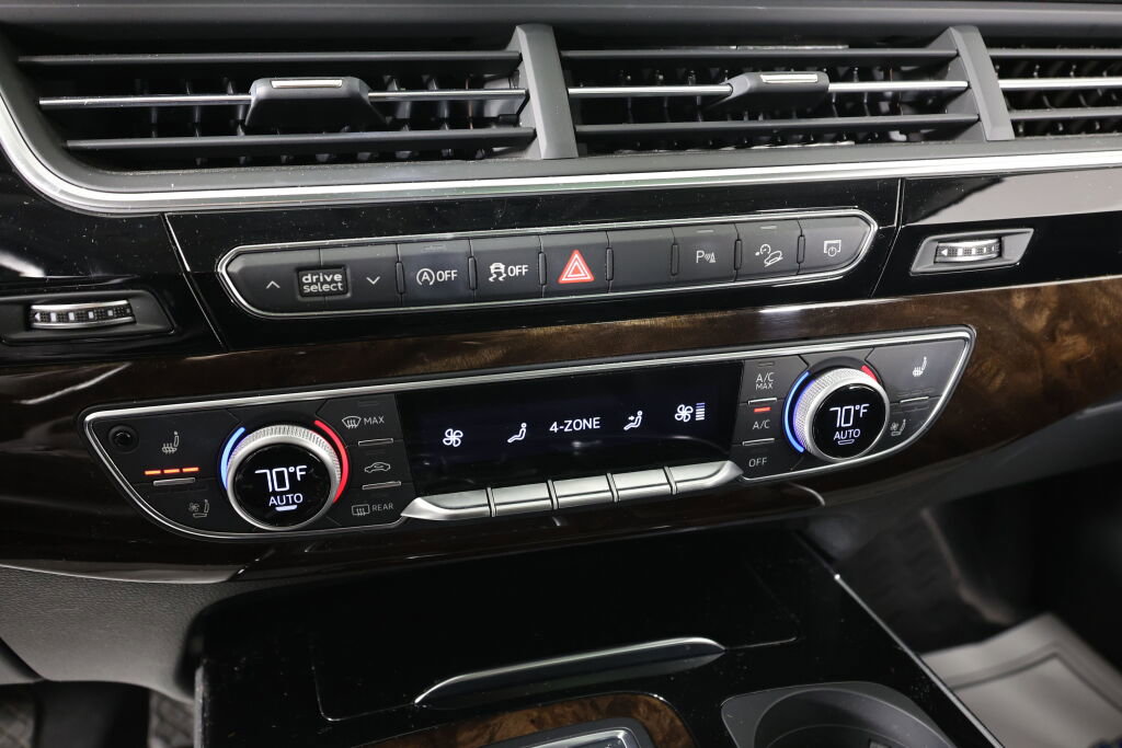 Used 2018 Audi Q7 3.0T Prestige w/ Prestige Package image 38