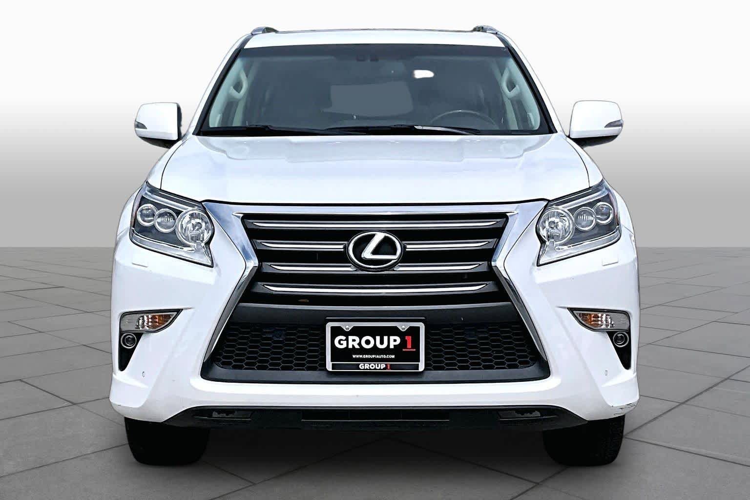 Used 2016 Lexus GX 460 w/ Premium Package AWD/4WD image 4