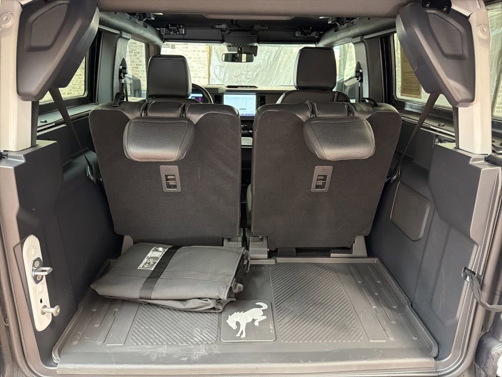 Used 2024 Ford Bronco Black Diamond image 13