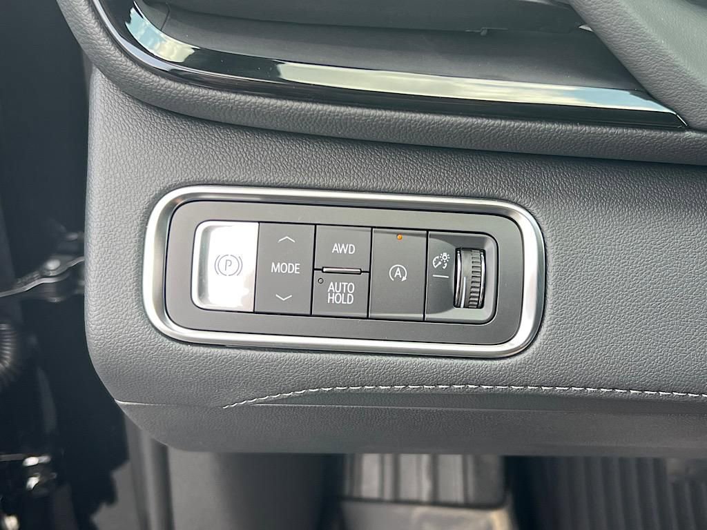 New 2026 Buick Enclave Avenir w/ Super Cruise Package image 18