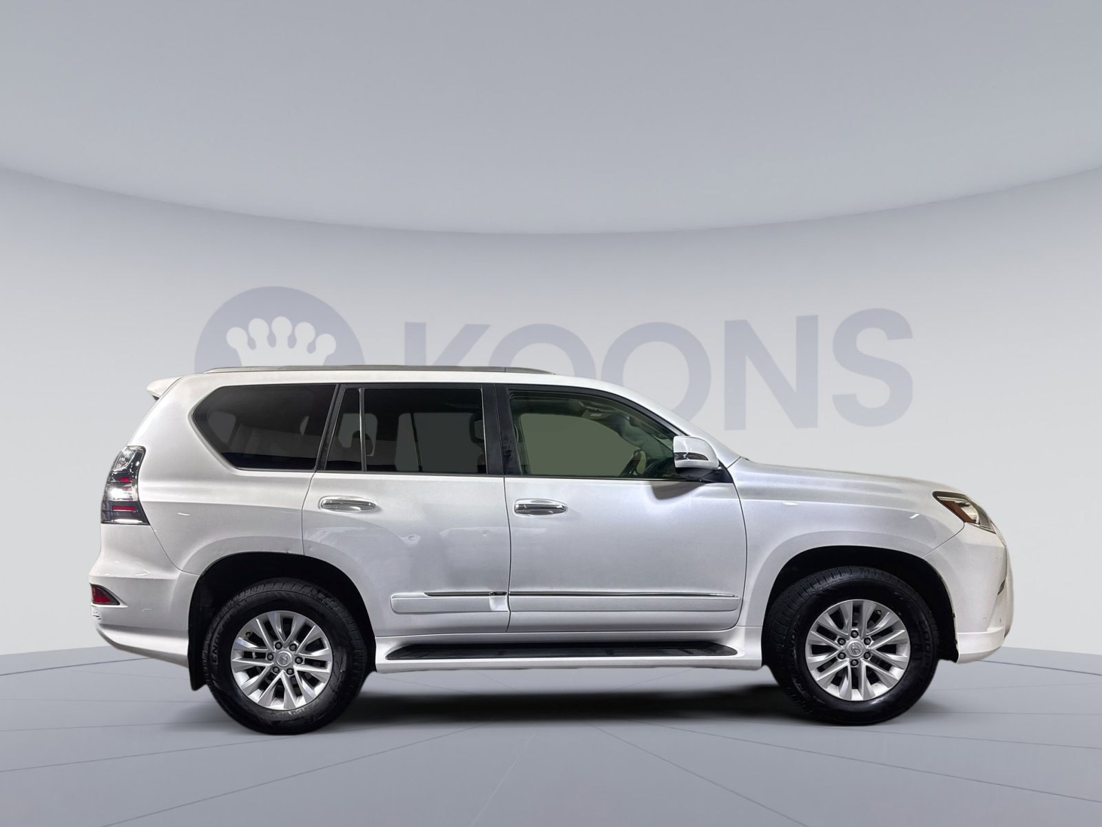 Used 2016 Lexus GX 460 w/ Premium Package AWD/4WD image 8