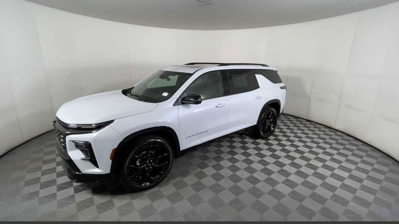 New 2026 Chevrolet Traverse RS w/ LPO, Floor Liner Package image 7