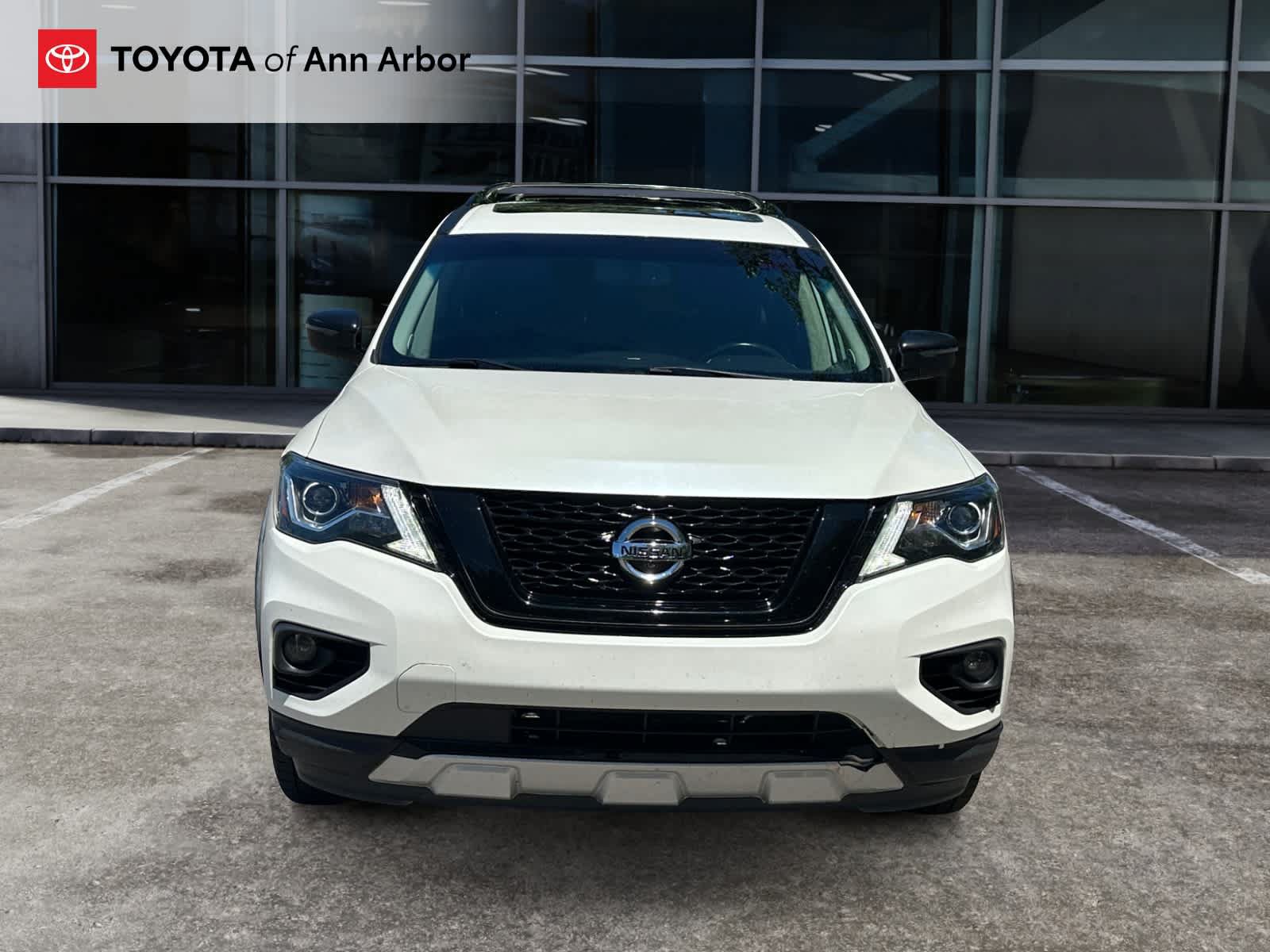 Used 2020 Nissan Pathfinder SL AWD/4WD image 6