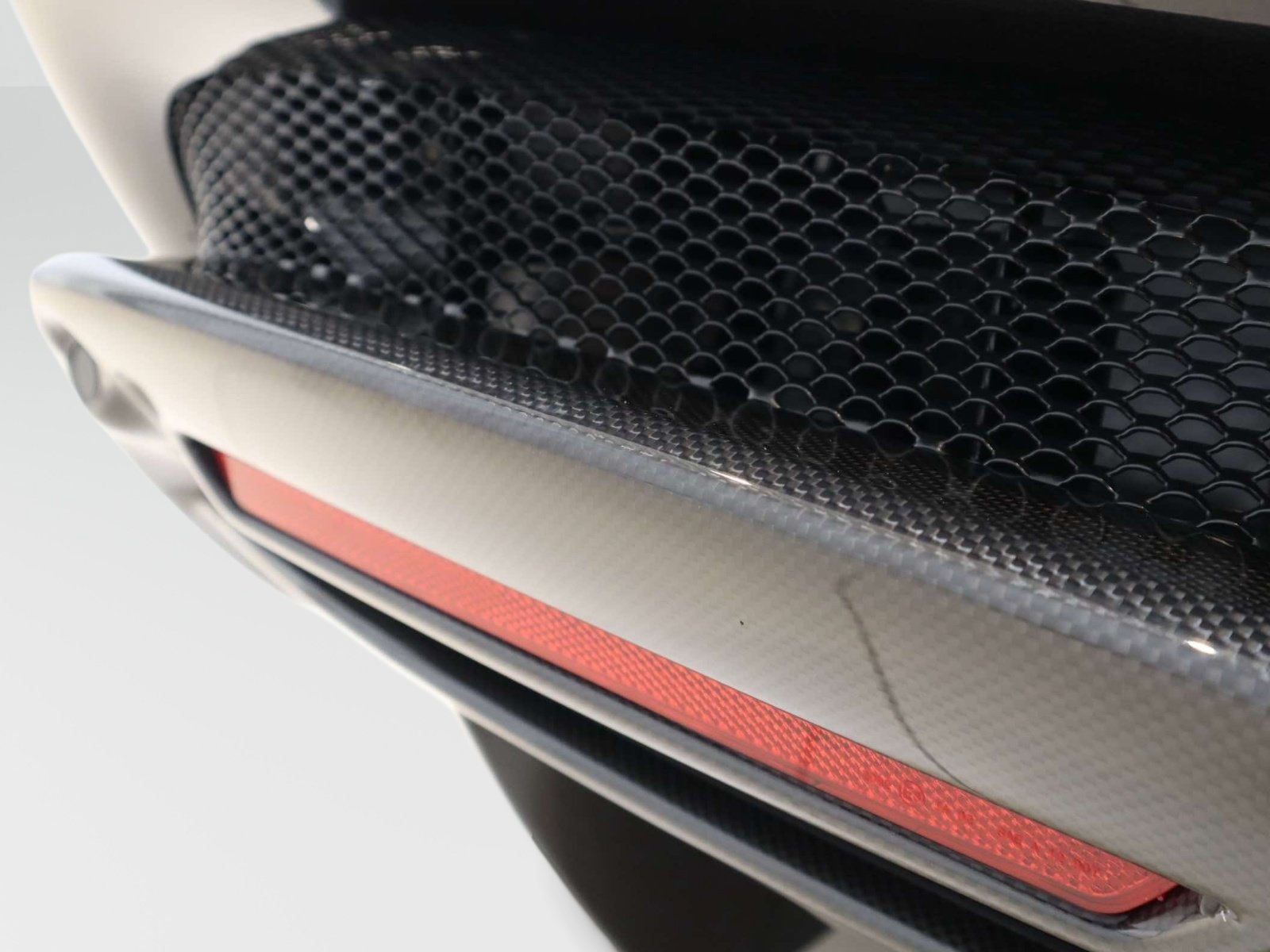 Certified 2025 Ferrari 296 GTB RWD image 16