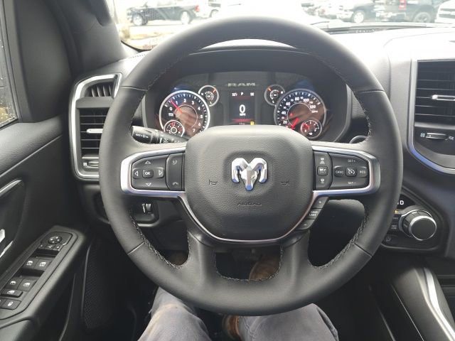 New 2026 RAM 1500 4x4 Crew Cab image 15