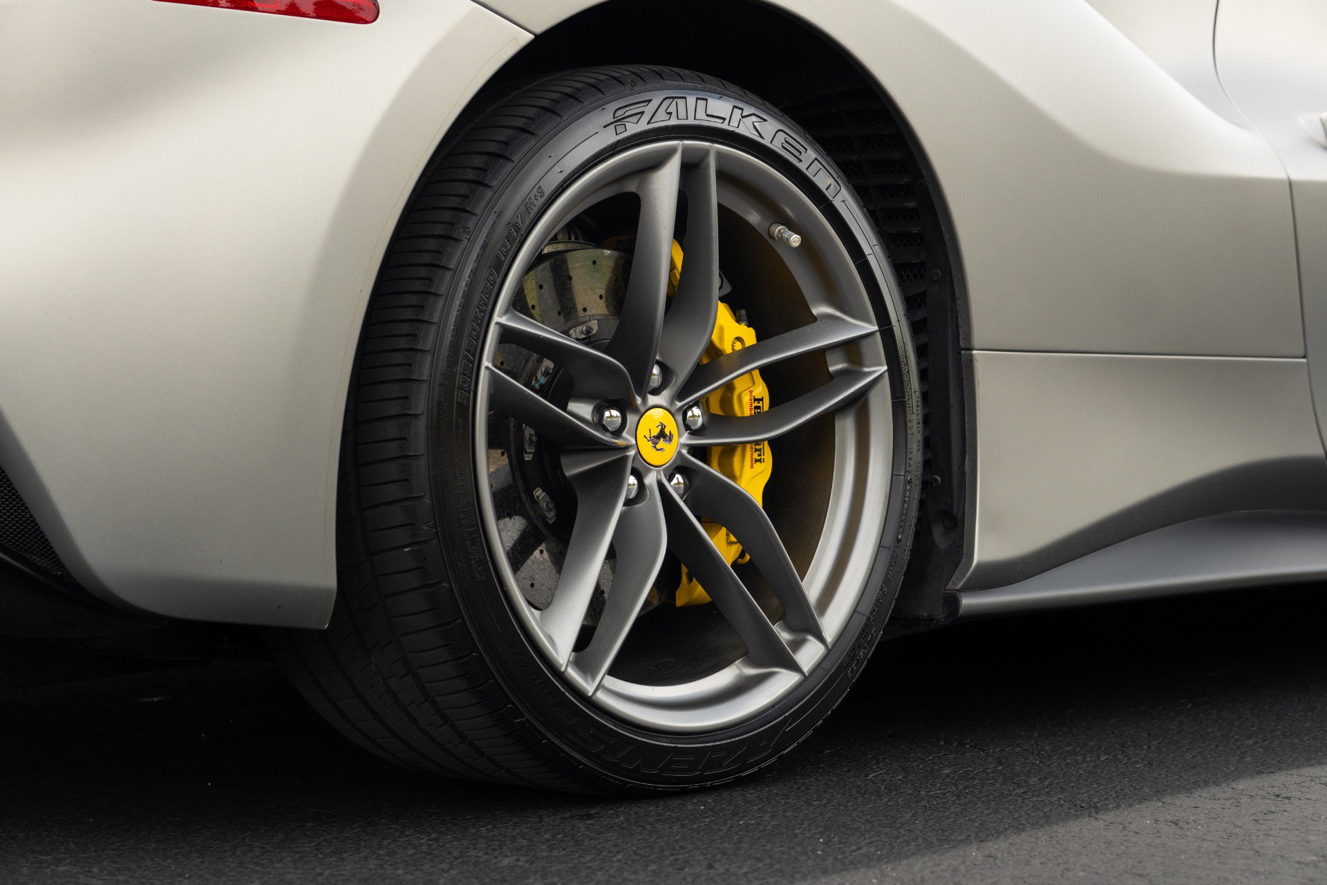 Used 2016 Ferrari 488 GTB image 17