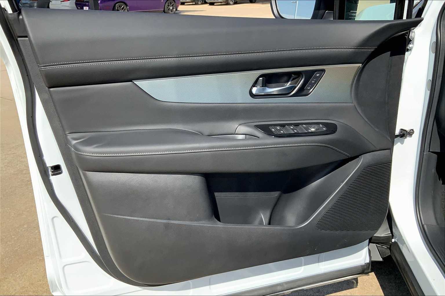 New 2025 Nissan Murano SL w/ Cargo Package image 10