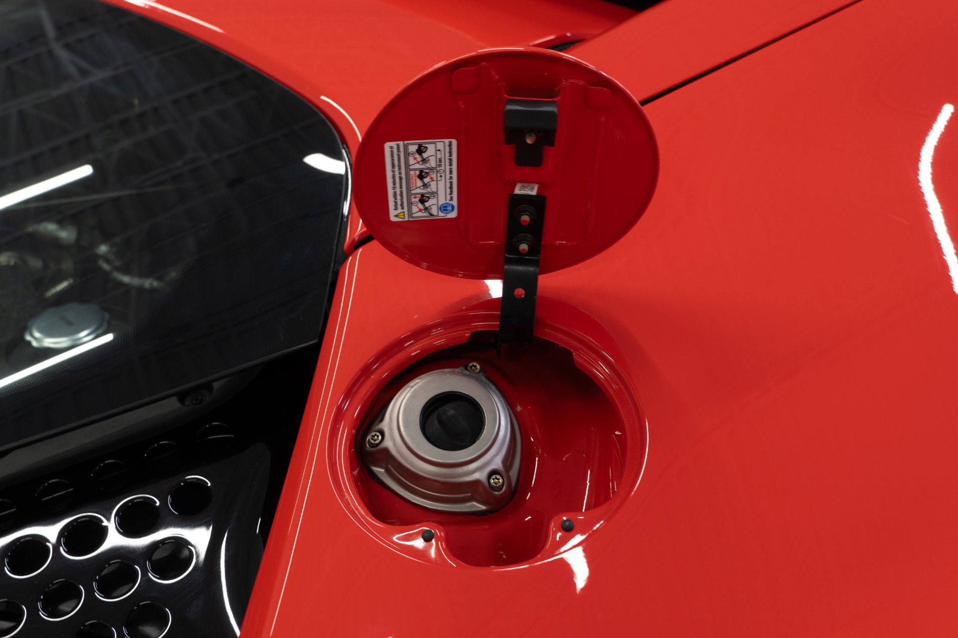 Used 2022 Ferrari SF90 Stradale AWD/4WD image 48