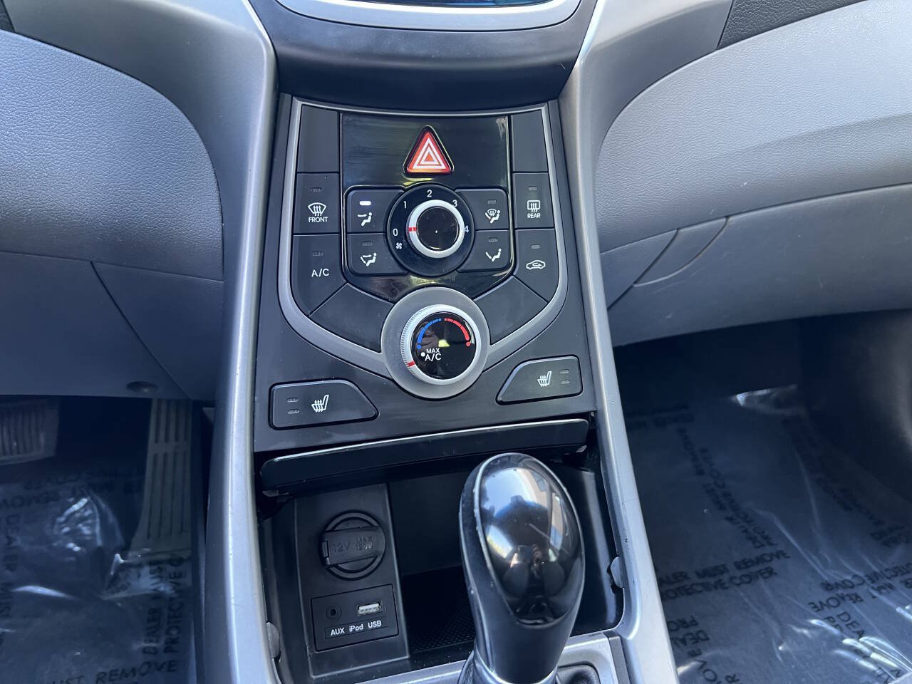 Used 2014 Hyundai Elantra Limited FWD image 20