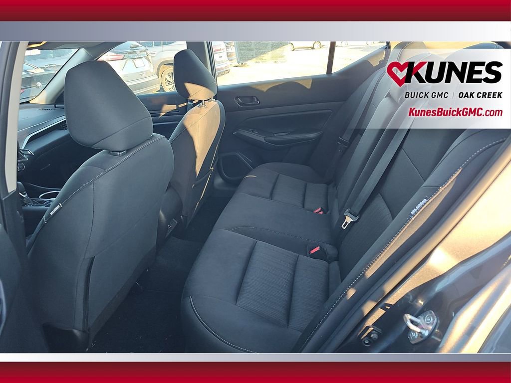 Used 2024 Nissan Altima 2.5 SV image 20