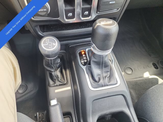 Used 2025 Jeep Wrangler Sport AWD/4WD image 16