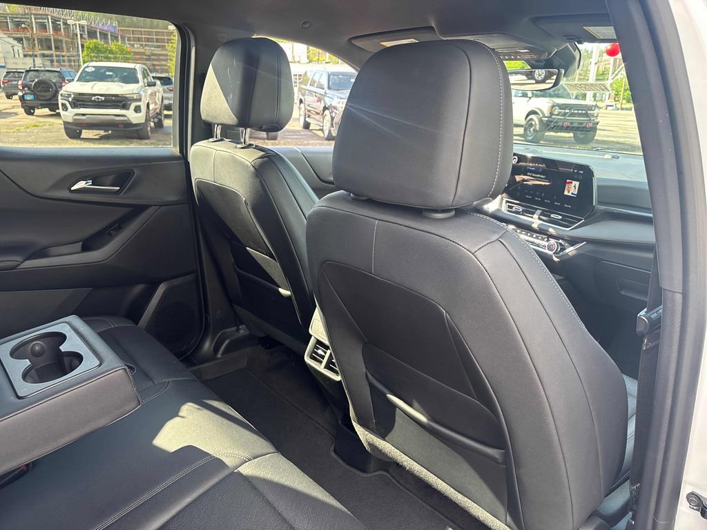 Used 2025 Chevrolet Equinox LT w/ Convenience Package II AWD/4WD image 28