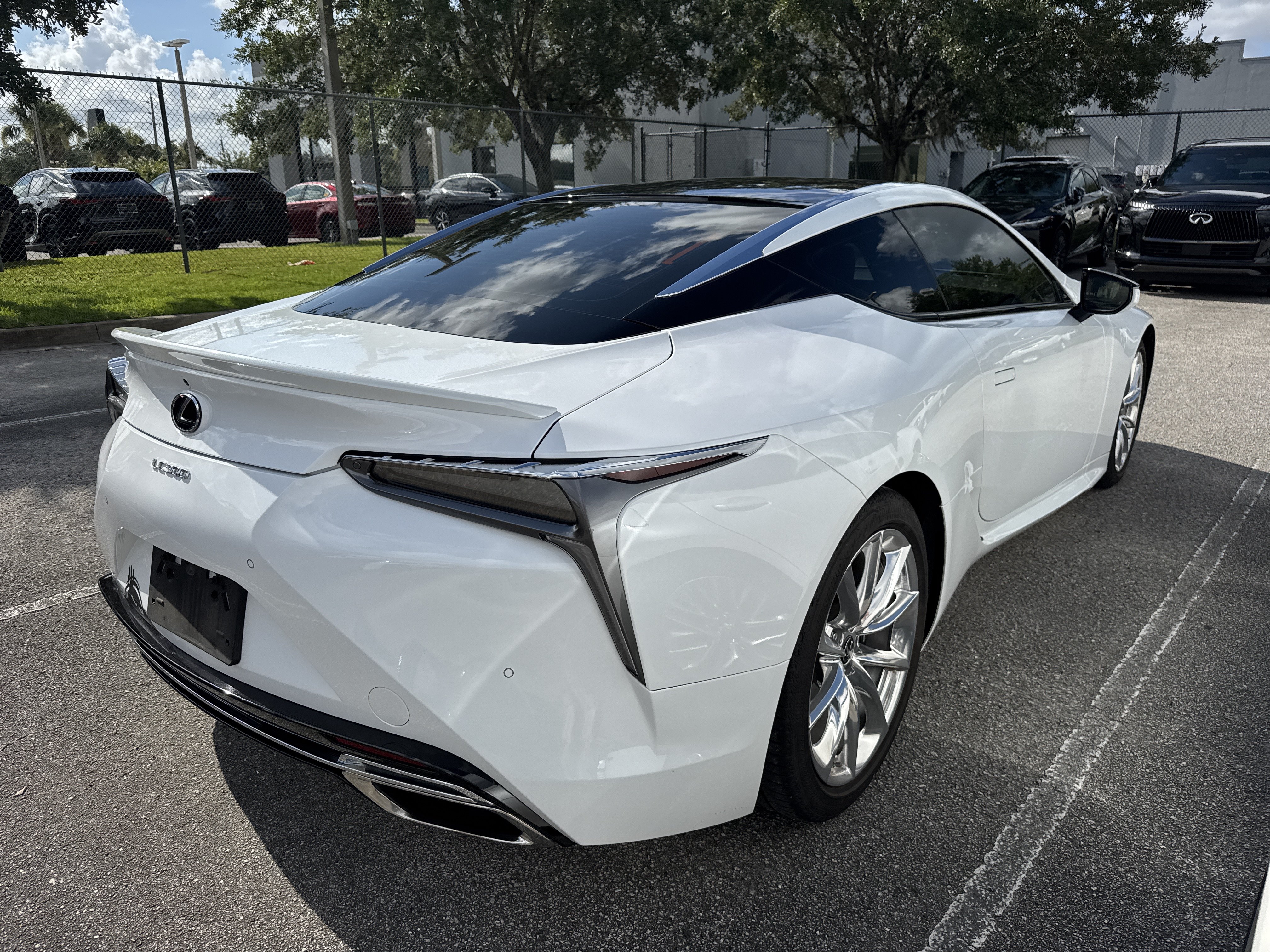 Used 2018 Lexus LC 500 Coupe w/ Touring Package RWD image 2