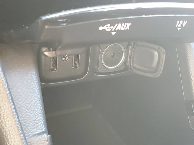 Certified 2020 Buick Encore Preferred FWD image 27