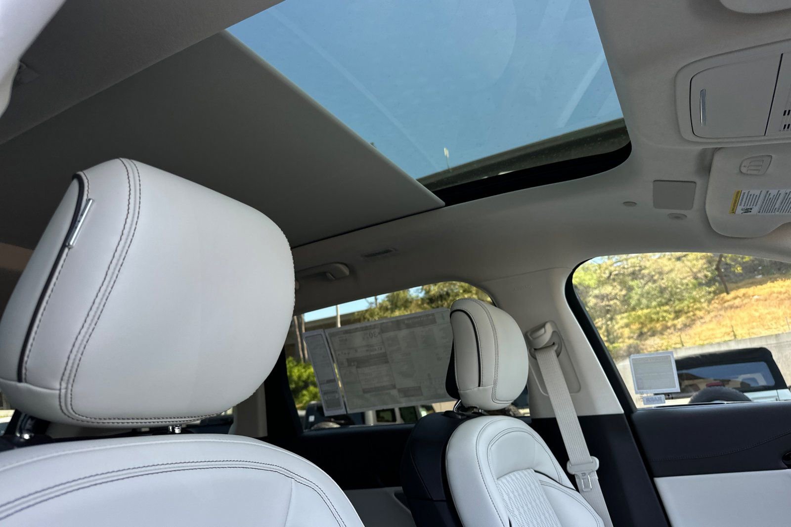 New 2026 Lincoln Nautilus Black Label w/ Jet Appearance Package AWD/4WD image 16