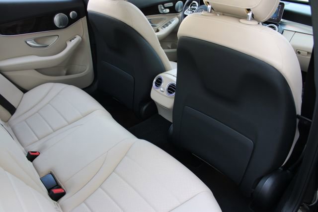 Used 2020 Mercedes-Benz C 300 Sedan image 13