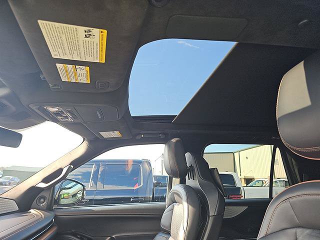 Used 2025 Lincoln Navigator Black Label AWD/4WD image 13
