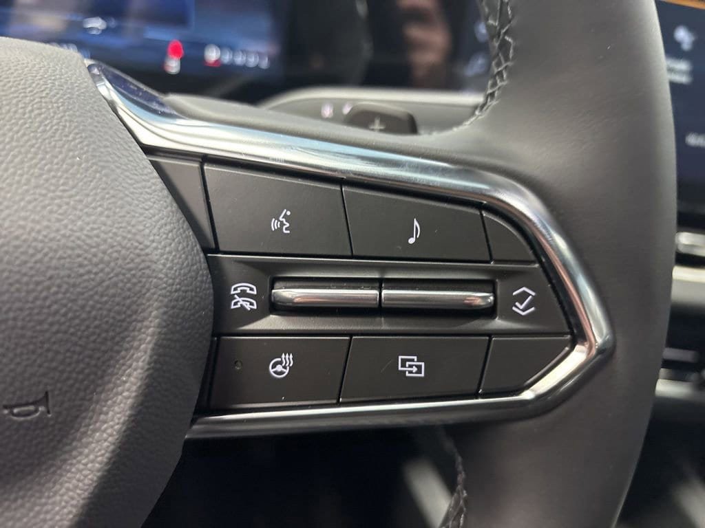 New 2026 Chevrolet Equinox LT image 36