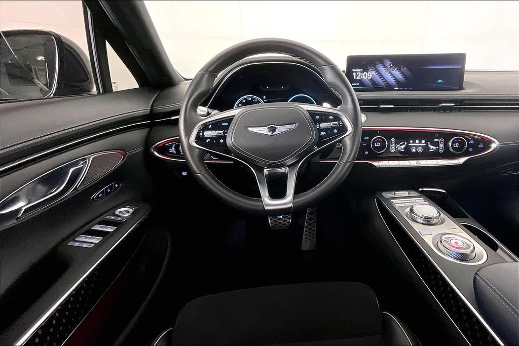 Used 2022 Genesis GV70 3.5T Sport w/ Sport Prestige Package AWD/4WD image 8