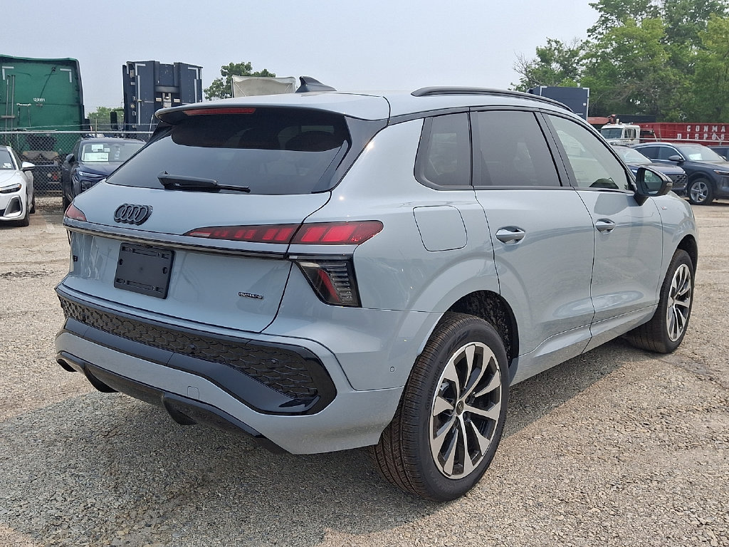 New 2026 Audi Q3 quattro 2.0T AWD/4WD image 4