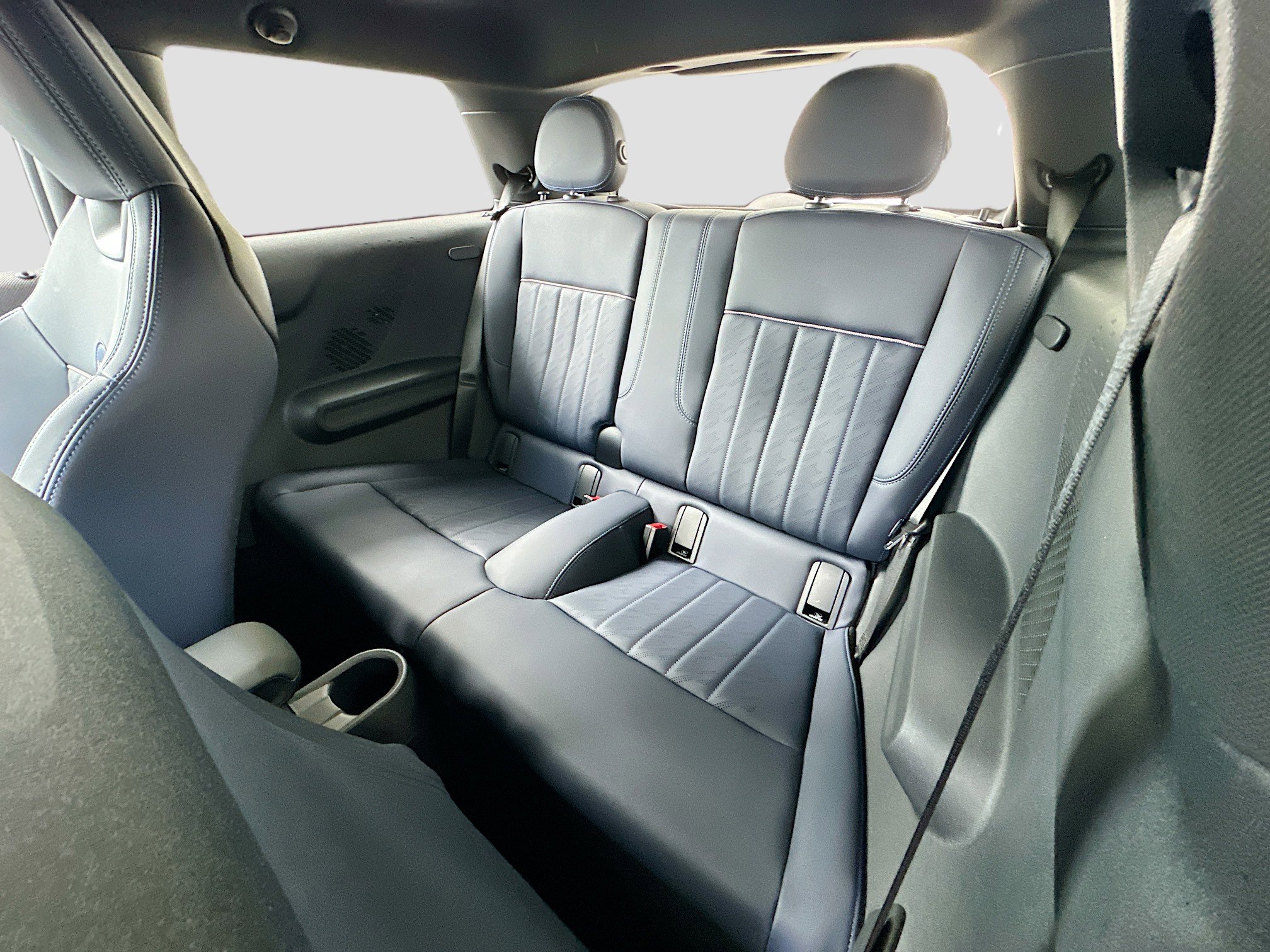 Certified 2025 MINI Cooper 2-Door Hardtop image 24