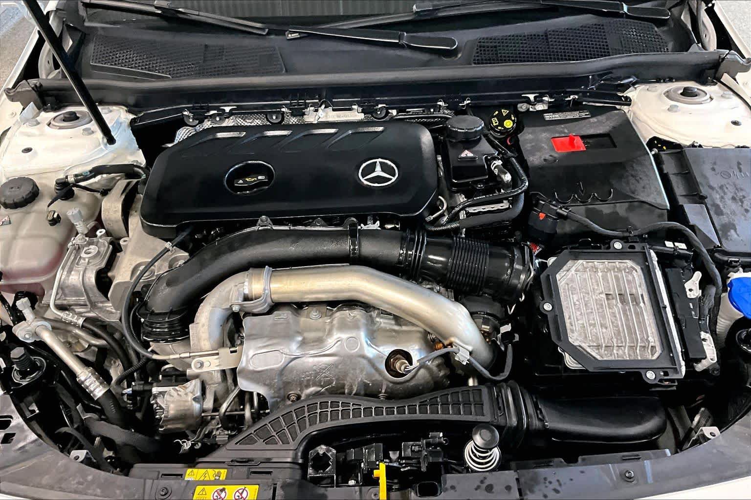 Used 2025 Mercedes-Benz CLA 250 4MATIC image 27