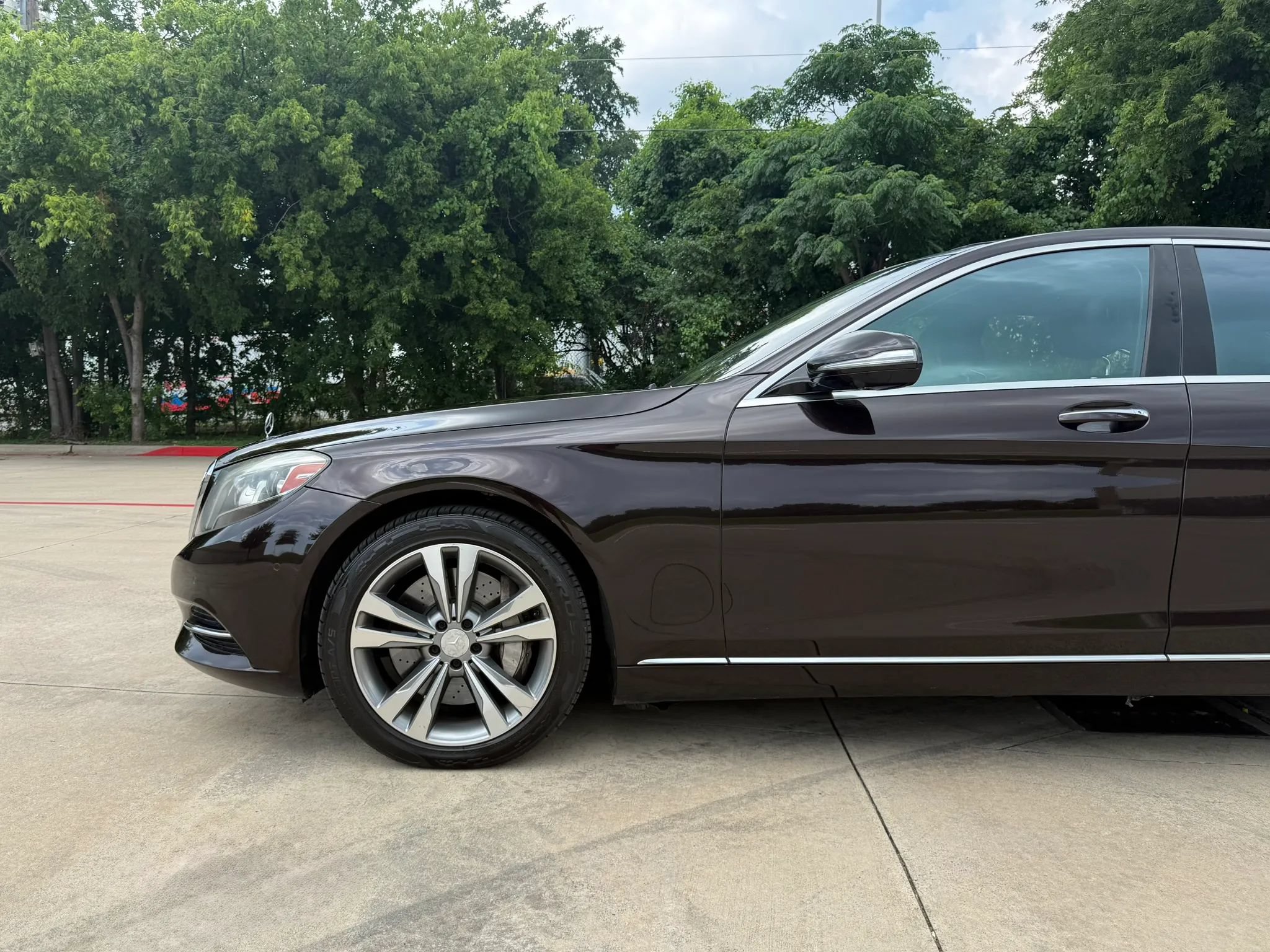 Used 2014 Mercedes-Benz S 550 Sedan w/ Premium 1 Package image 15