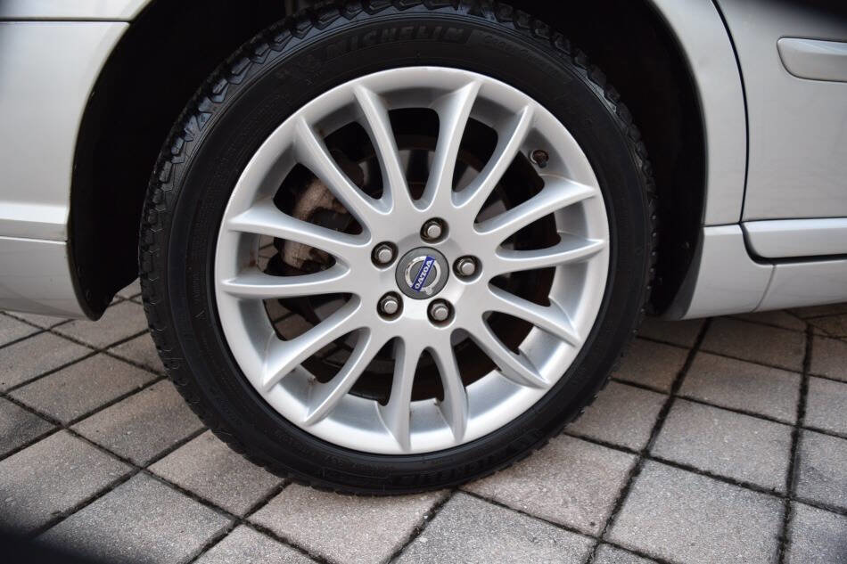 Used 2011 Volvo V50 T5 image 87