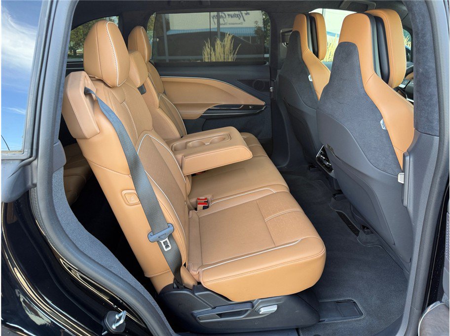 Used 2026 Lucid Gravity Grand Touring AWD/4WD image 34