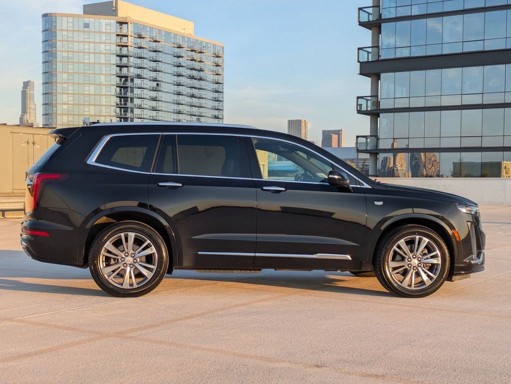 Used 2024 Cadillac XT6 Premium Luxury image 8
