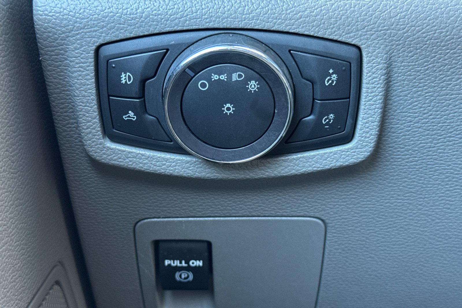 Used 2019 Ford F150 XL w/ Equipment Group 101A Mid image 32