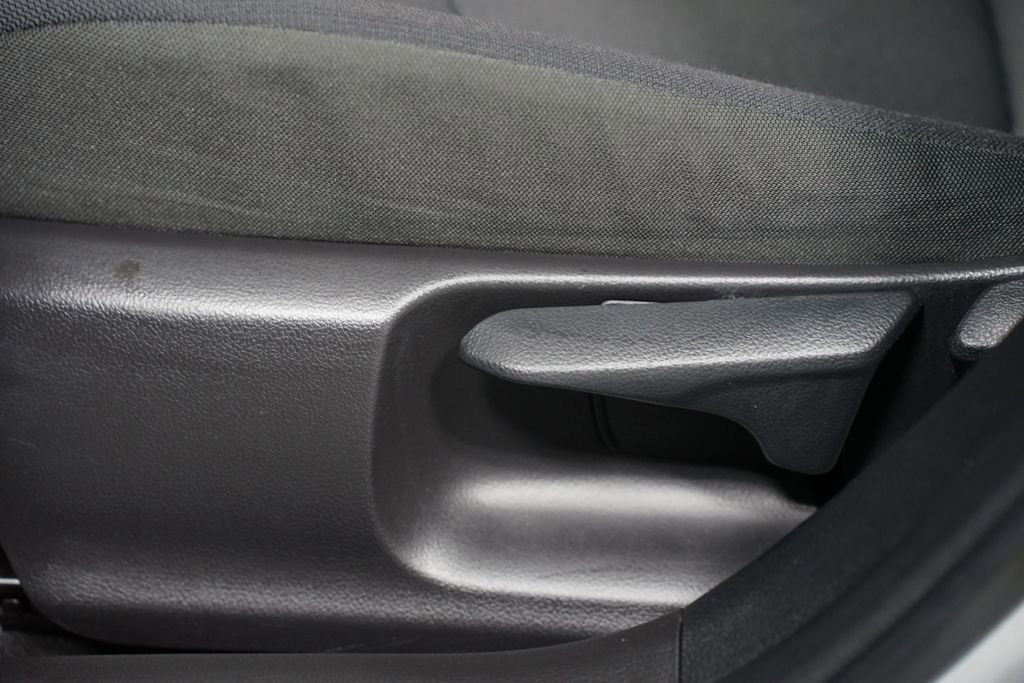 Certified 2022 Toyota Corolla LE image 29