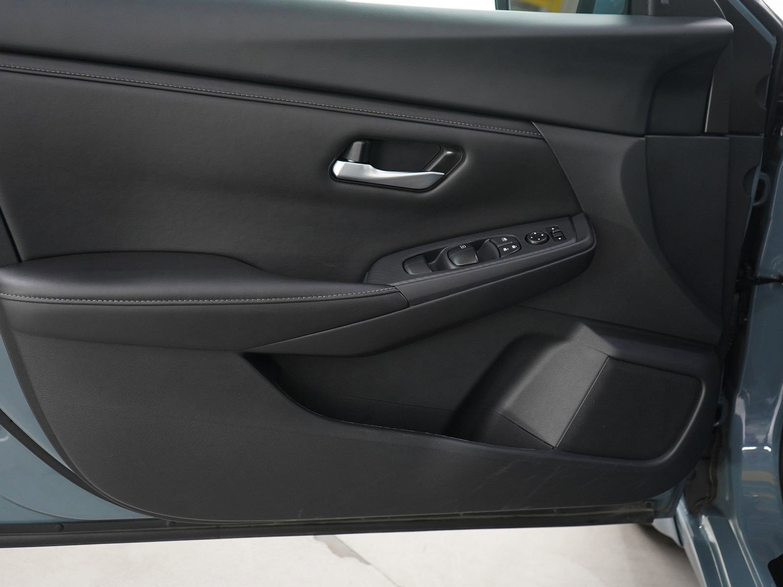 Used 2024 Nissan Sentra SV image 18